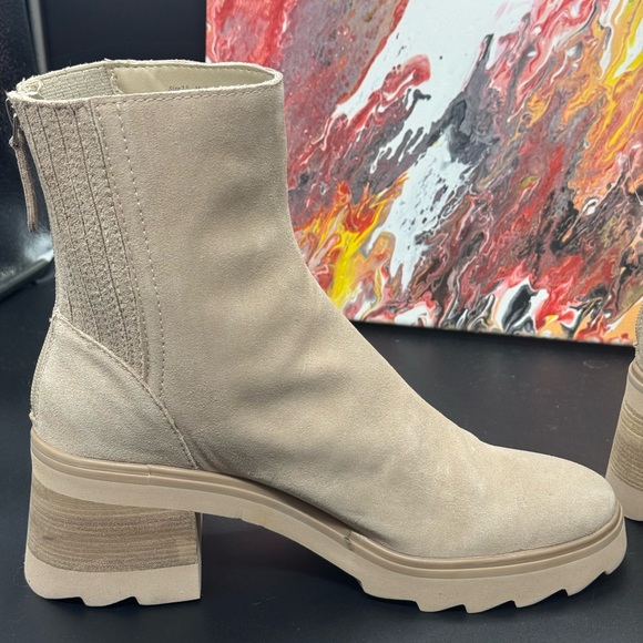 Dolce Vita Martey H2O Boot in Ivory Suede SZ7.5 - Picture 8 of 14